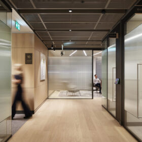 Project: Taylor Wessing | Revolution 100 with Tech Panels, Edge Symmetry doors | Images: Jack Hobhouse©