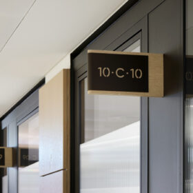 Project: Taylor Wessing | Optima 117 Plus with Tech Panels, Edge Symmetry doors | Images: Jack Hobhouse©