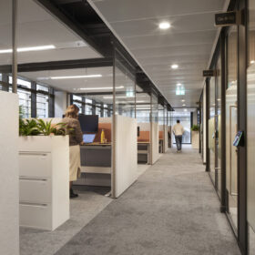 Project: Taylor Wessing | Optima 117 Plus with Tech Panels, Edge Symmetry doors | Images: Jack Hobhouse©