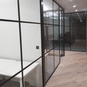 Project: Canagan | Product: Shoreditch Edition Optima 117 Plus with Edge Symmetry doors